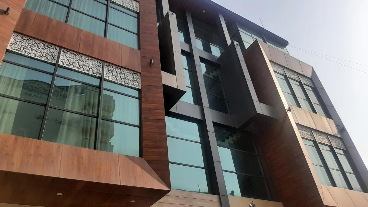 Hotel Hollywood Zirakpur Luaran gambar