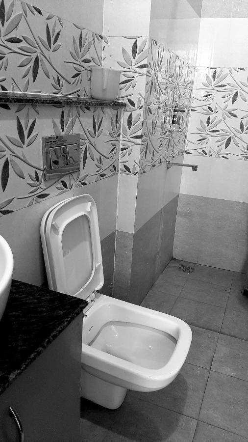 Hotel Hollywood Zirakpur Luaran gambar