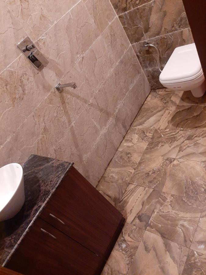 Hotel Hollywood Zirakpur Luaran gambar