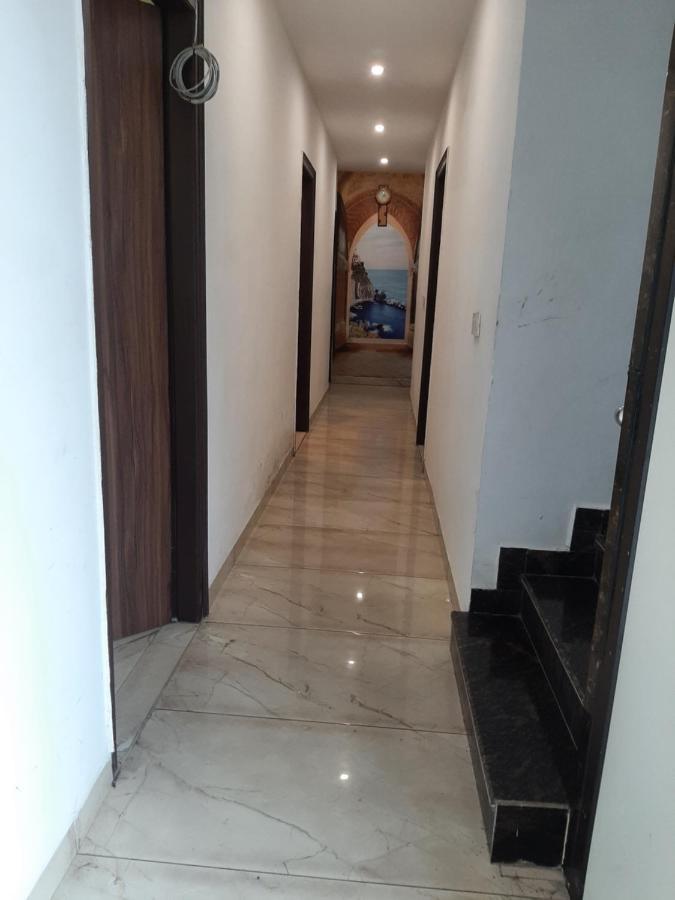 Hotel Hollywood Zirakpur Luaran gambar