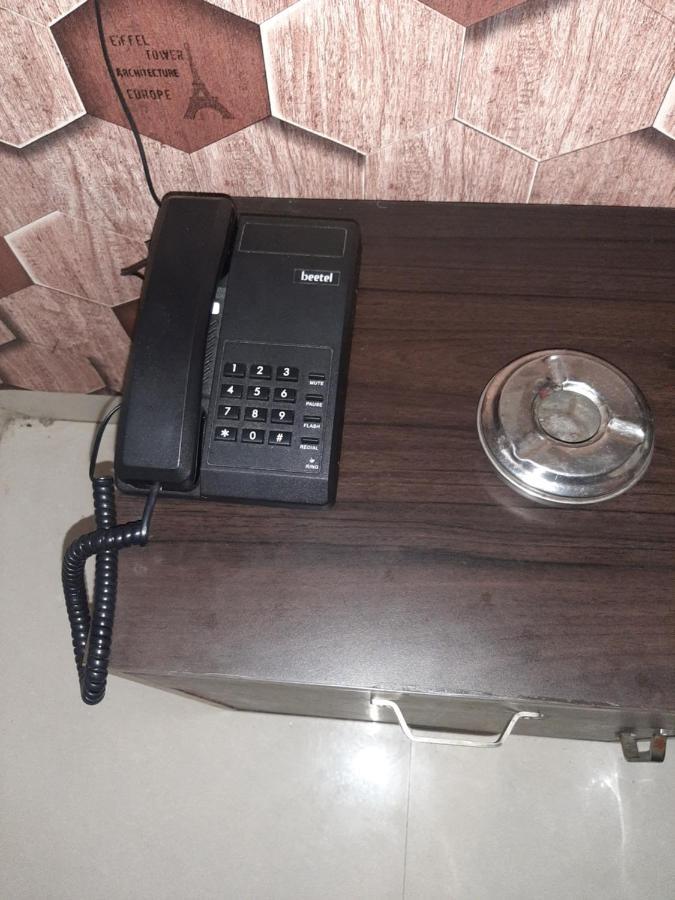 Hotel Hollywood Zirakpur Luaran gambar