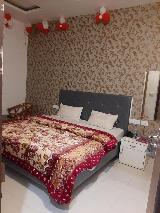 Hotel Hollywood Zirakpur Luaran gambar